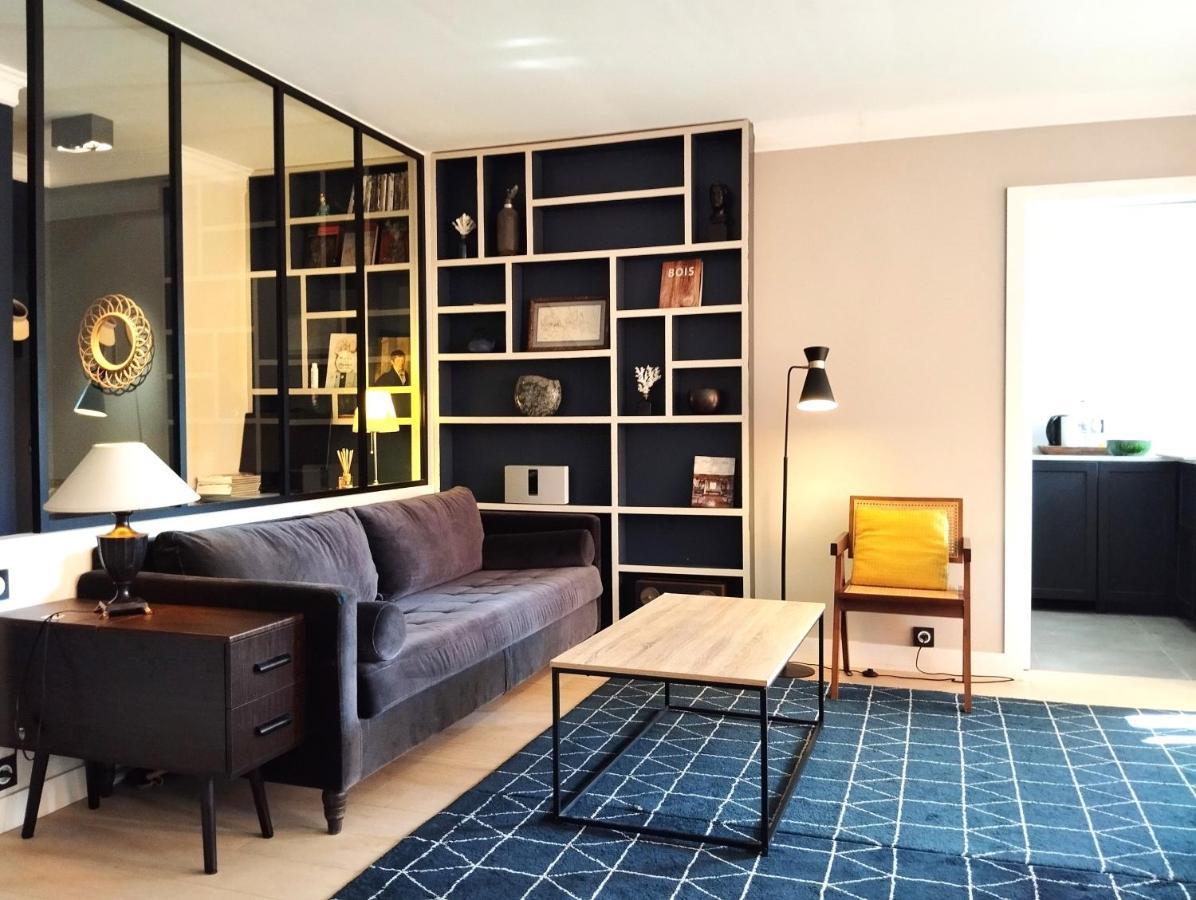 Elegant 48sqm Eiffel - View & Large Terrace Apartment